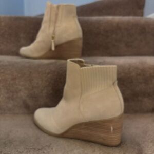 Tom’s Sadie Wedge Bootie